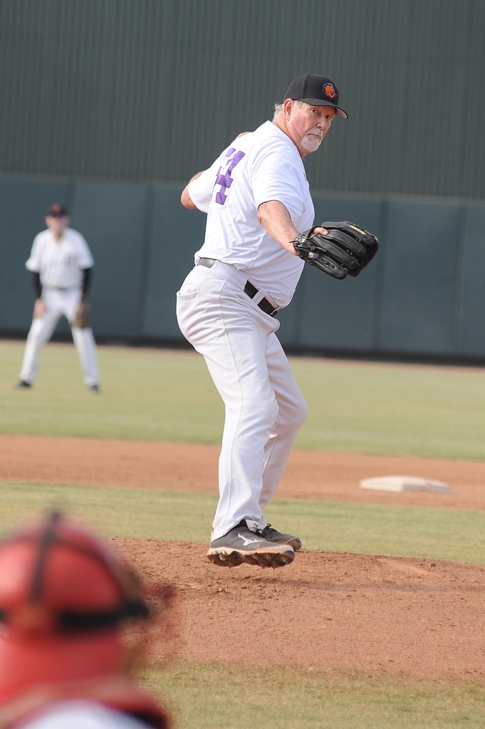 Dragons_2017-11-03 (83).jpg - (c)2010 DeVetter